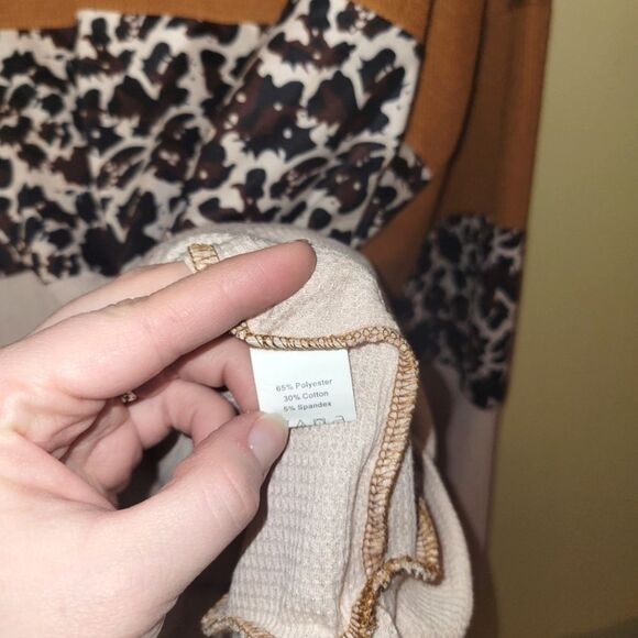 New Shein Leopard Color Block Blouse 2X - Picture 5 of 8